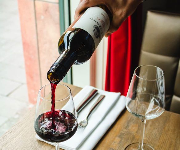 Sommelier