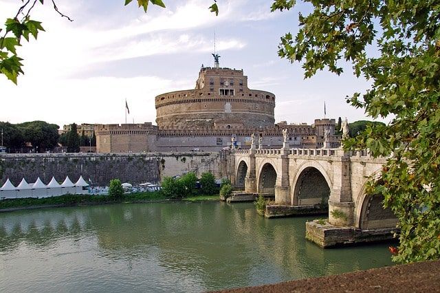 Castel Santangelo Tuffo Nella Storia Di Roma