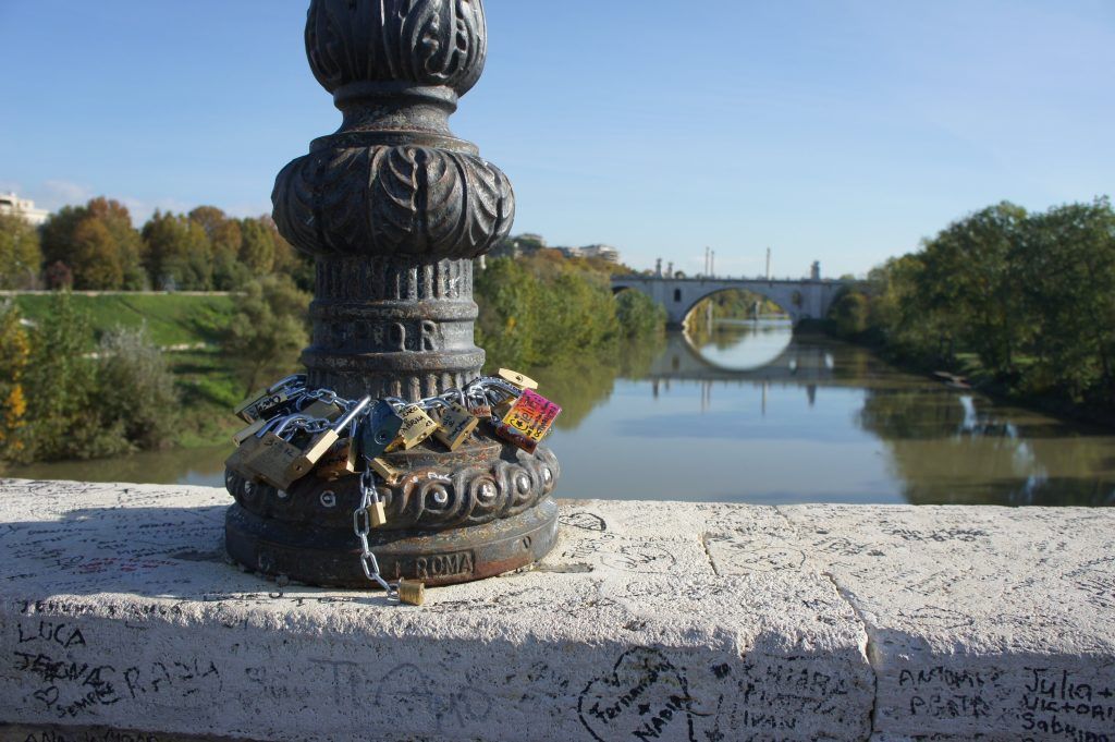 Ponte Milvio Luoghi Romantici Di Roma Min