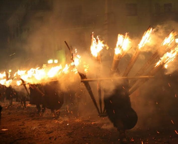 Ndocciata Di Agnone Tradizioni Del Natale In Molise Min