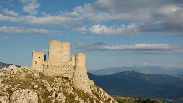 rocca calascio abruzzo