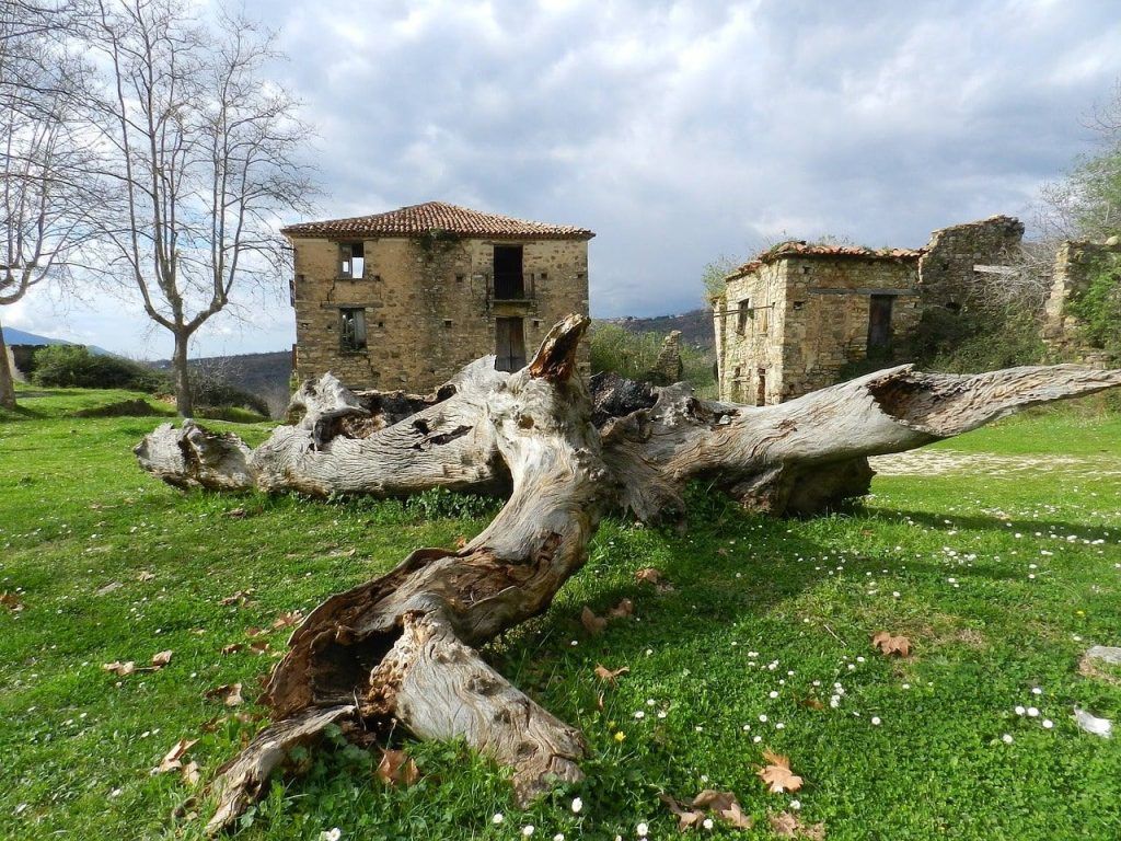 roscigno vecchia paese fantasma in campania