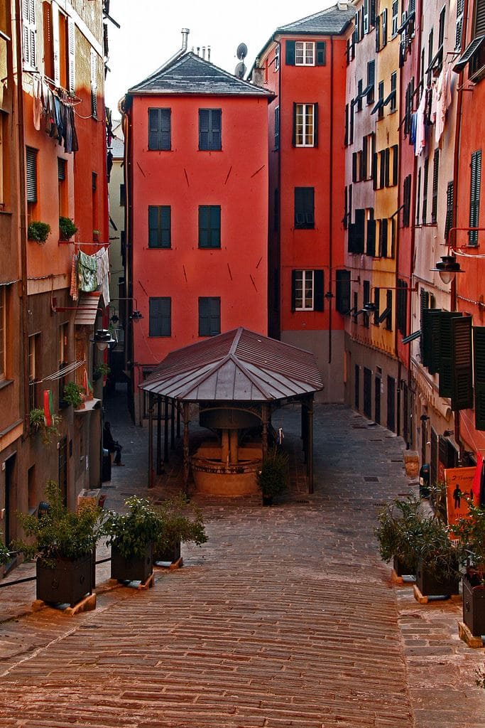 Santa Brigida piazza dei truogoli genova 1