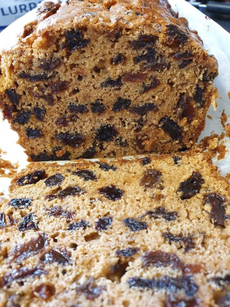 Barm Brack pane dolce tradizioni di halloween in Irlanda