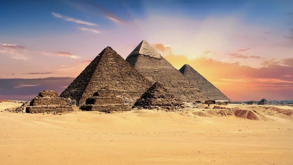 piramide di Giza - 7 meraviglie del mondo antico