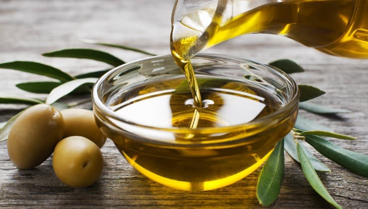 Olio d'oliva prodotto in Italia