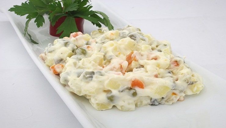 Insalata russa con maionese