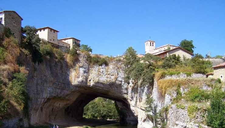 Puenteday - Il fascino dei luoghi misteriosi della Spagna