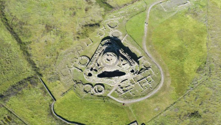 nuraghe in sardegna vista aerea - wineandfoodtour.it