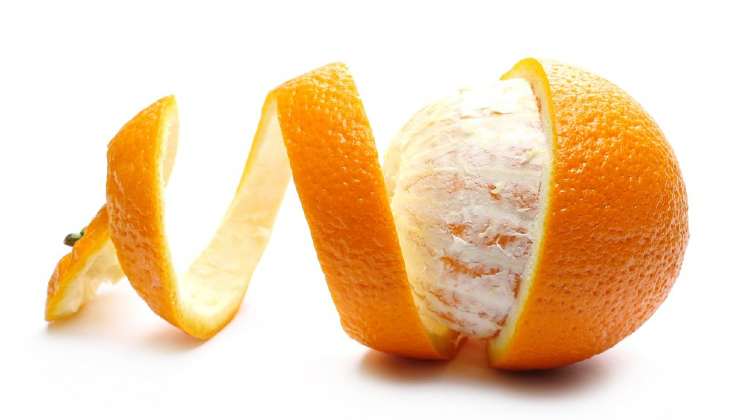 Bucce d'arancia: si possono utilizzare in cucina per ottimi dolci