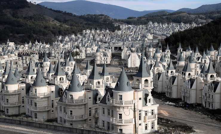 città fantasma dei 732 castelli in turchia