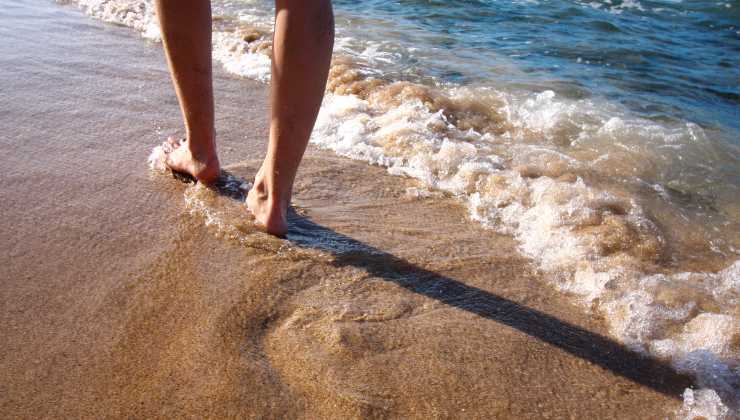 passeggiata in spiaggia