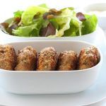 polpette di carne e insalata