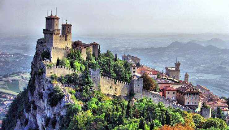 San Marino, tra belle strutture in stile medievale