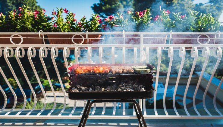 Barbecue in balcone