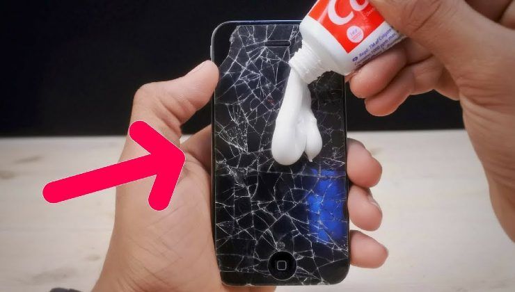 Basta dentifricio! Huawei brevetta una tecnica per rimuovere i graffi dai  display 