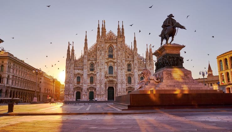 Miano, piazza Duomo