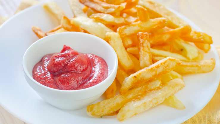 Patatine ketchup