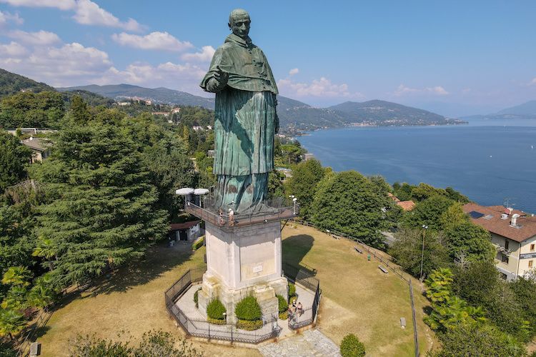  San Carlone di Arona