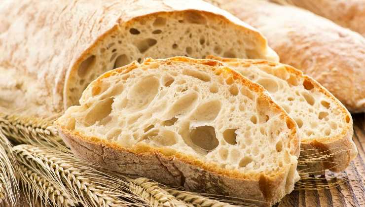 Come rendere il pane fragrante dopo lo scongelamento