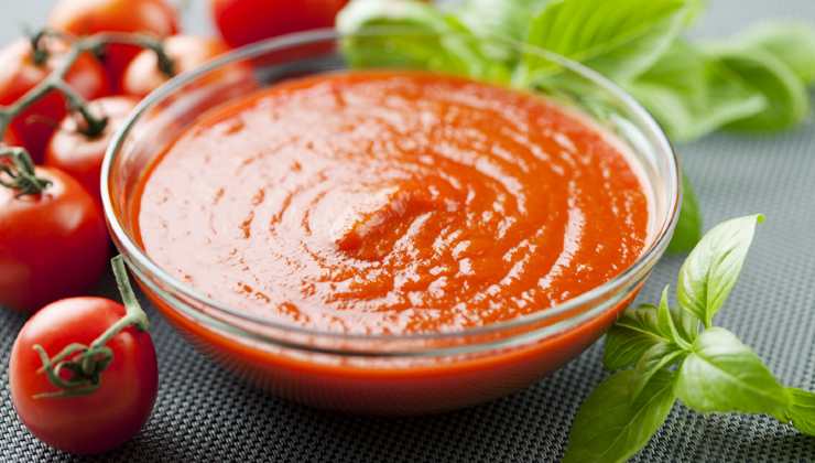 Conservare la passata di pomodoro