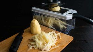 tagliare a listarelle patate