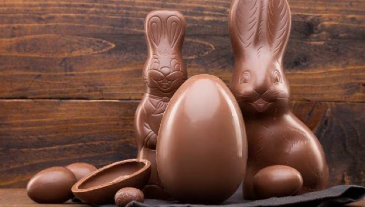 Uova e conigli di cioccolato