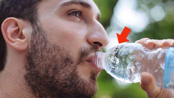 Acqua scaduta