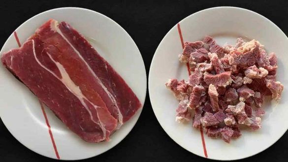 Carne sul piatto