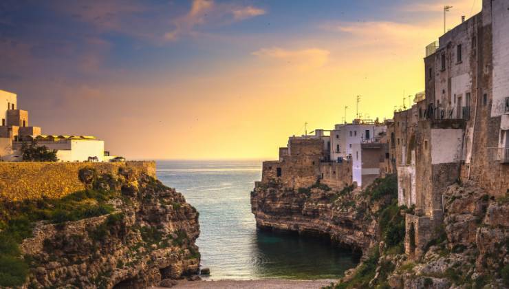 Polignano a mare al tramonto