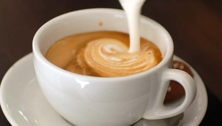 Si può fare il cappuccino con la moka? 