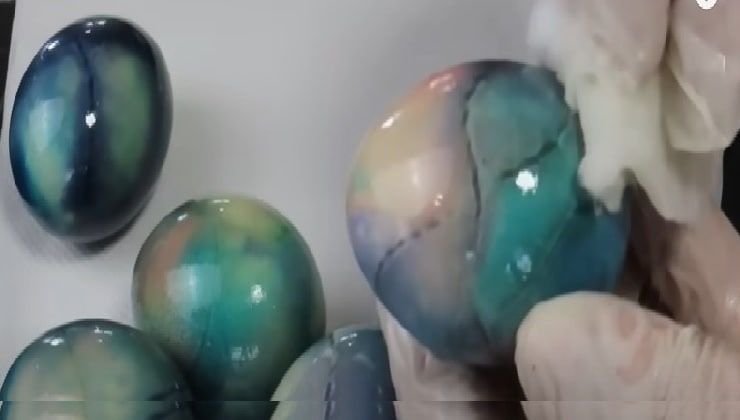 Uova di Pasqua coloratissime