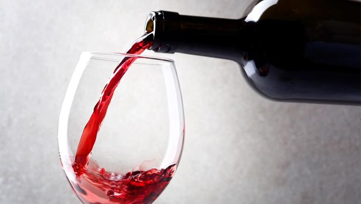 Le bottiglie di vino non hanno la data di scadenza