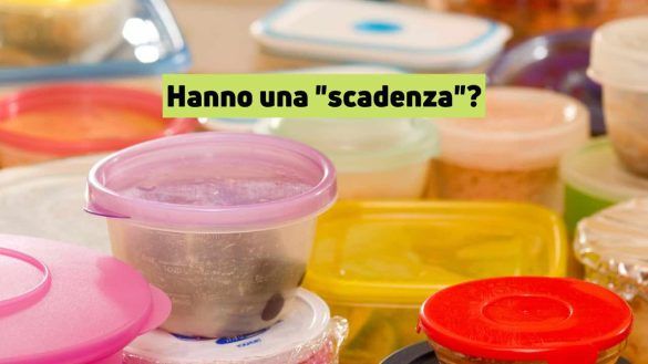 Contenitori di plastica