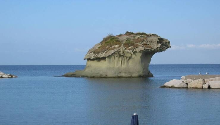 Il fantastico isolotto Fungo di Ischia