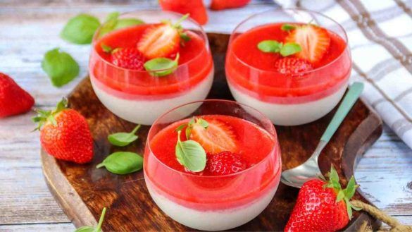 Pannacotta alle fragole