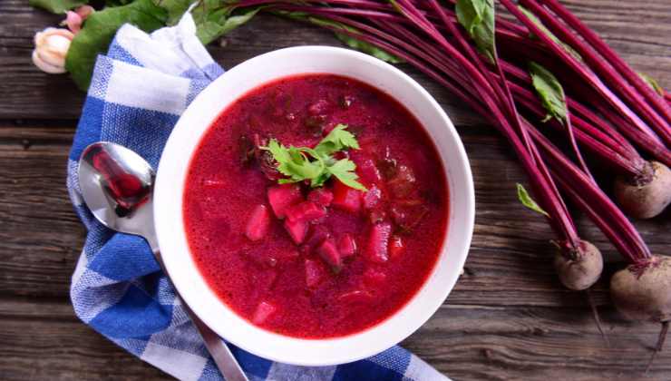 Zuppa di barbabietole piatto speciale cucina polacca