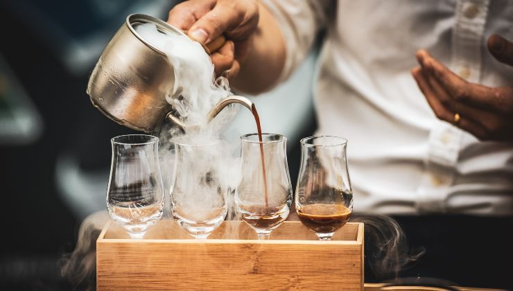 Caffè caldo appena preparato