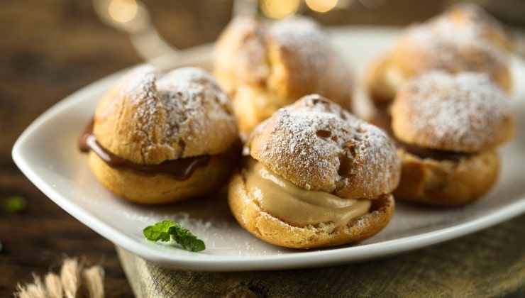 Dolci ripieni al caramello