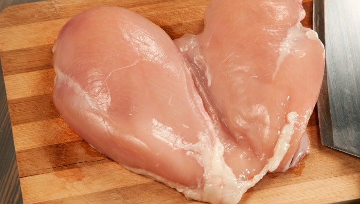 Petto di pollo intero