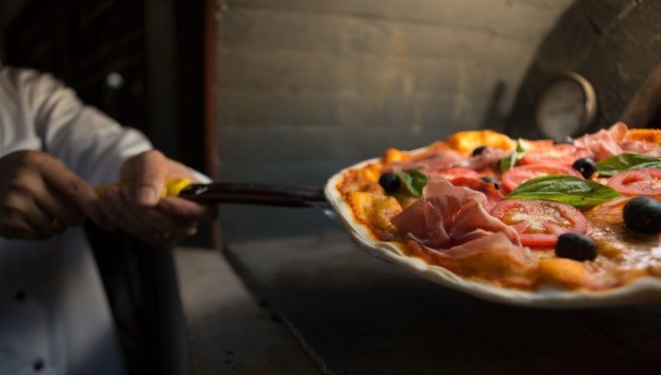Pizza con prosciutto di Parma