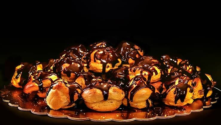 Profiteroles