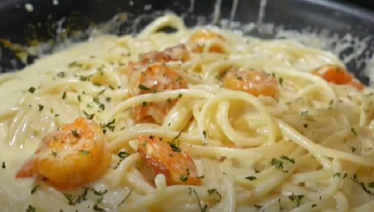 Spaghetti con besciamella perfetta