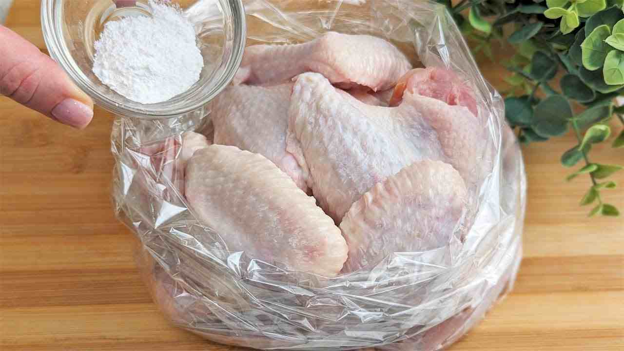 Estas asas de frango crocantes vão fazer você querer comê-las todos os dias