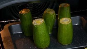 Cuocere le zucchine in forno