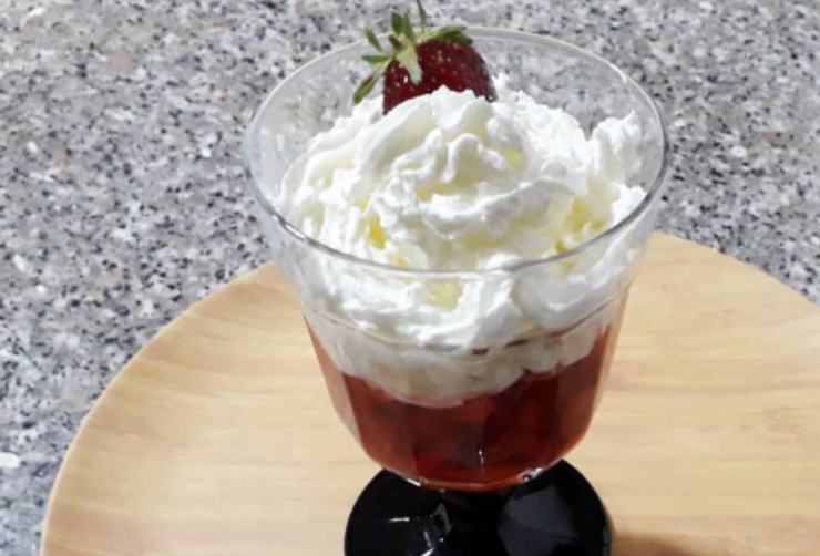 Fragole con la panna