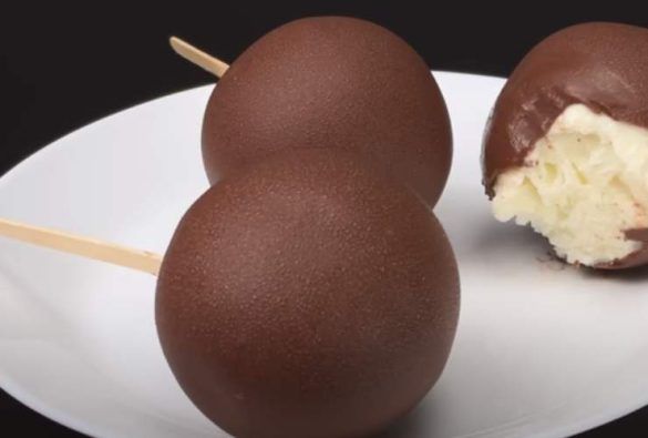 Gelato al cioccolato fatto in casa