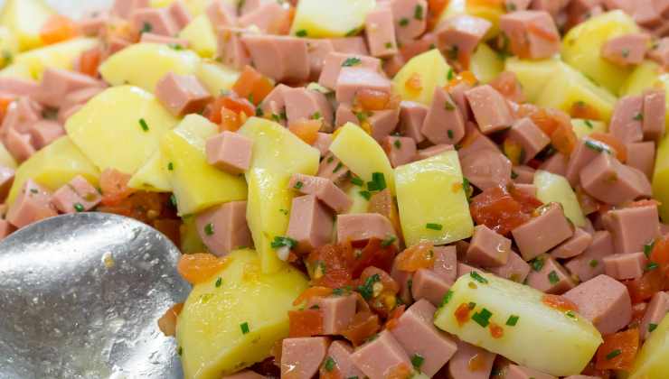 Patate e prosciutto a cubetti