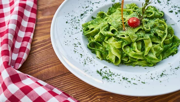 Pasta al pesto per allontanare le zanzare