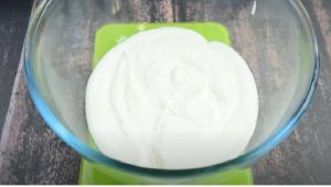 Yogurt bianco zuccherato